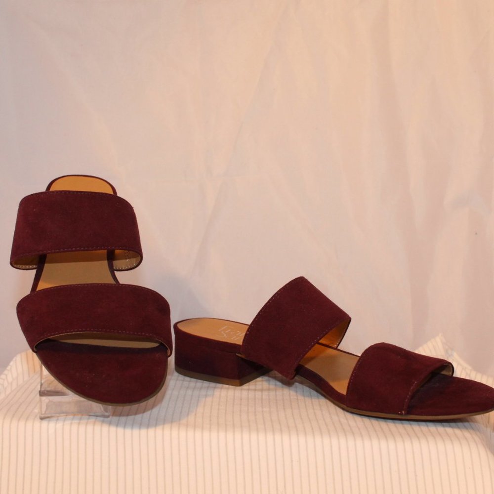 Franco Sarto Size 7.5M Silas Maroon/Burgundy Faux Suede Slide Low Heeled Sandals